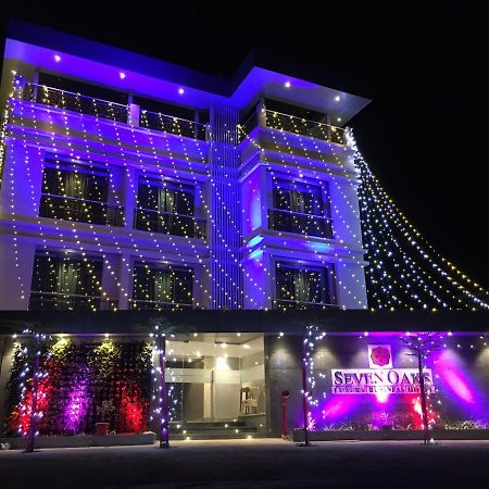 Hotel Seven Oaks Navi Mumbai Exterior foto